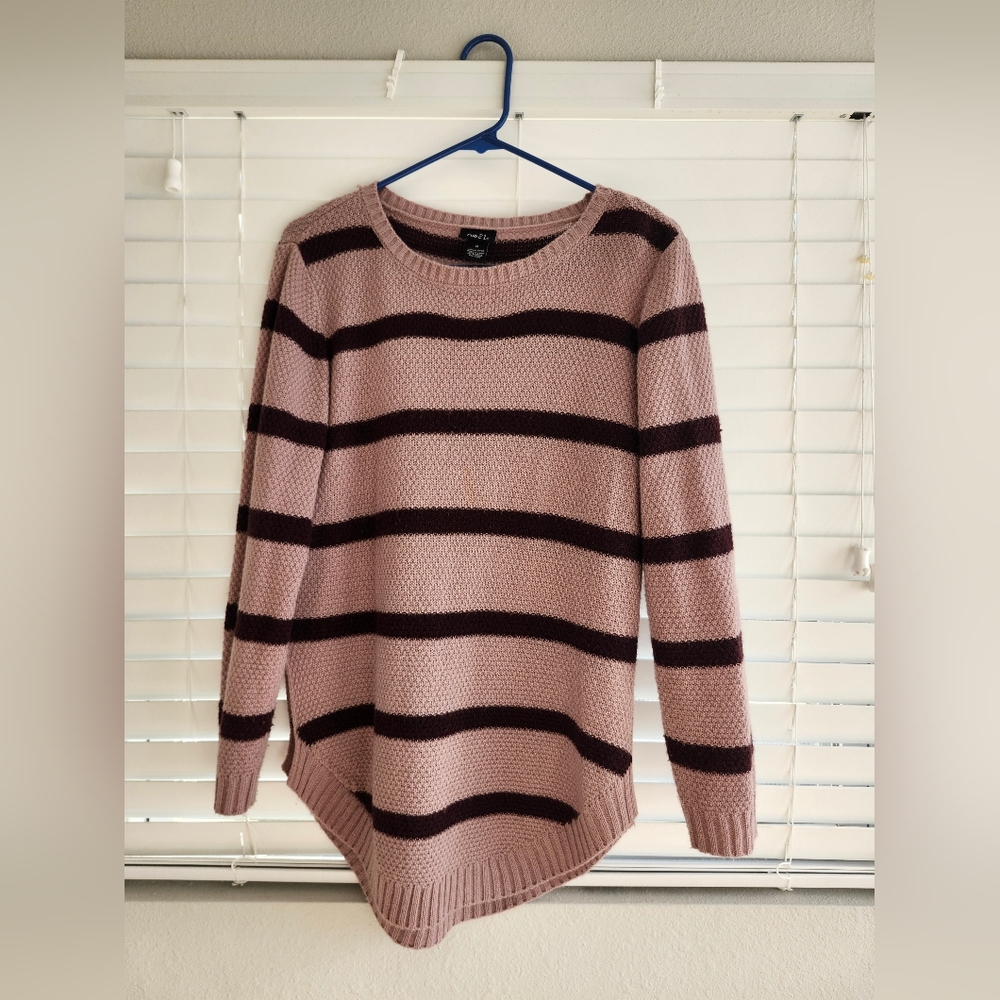 Womens Rue 21 Pink and Maroon Striped Sweater Size M